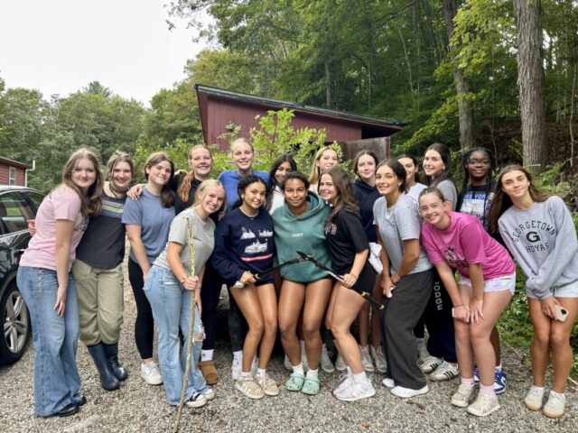 SLS athletes volunteer day at Grupes – group shot (5)